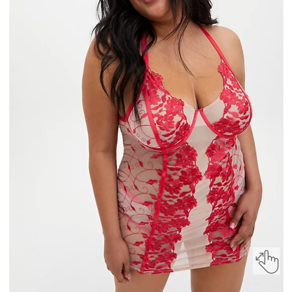 Torrid Size 4 Raspberry Pink